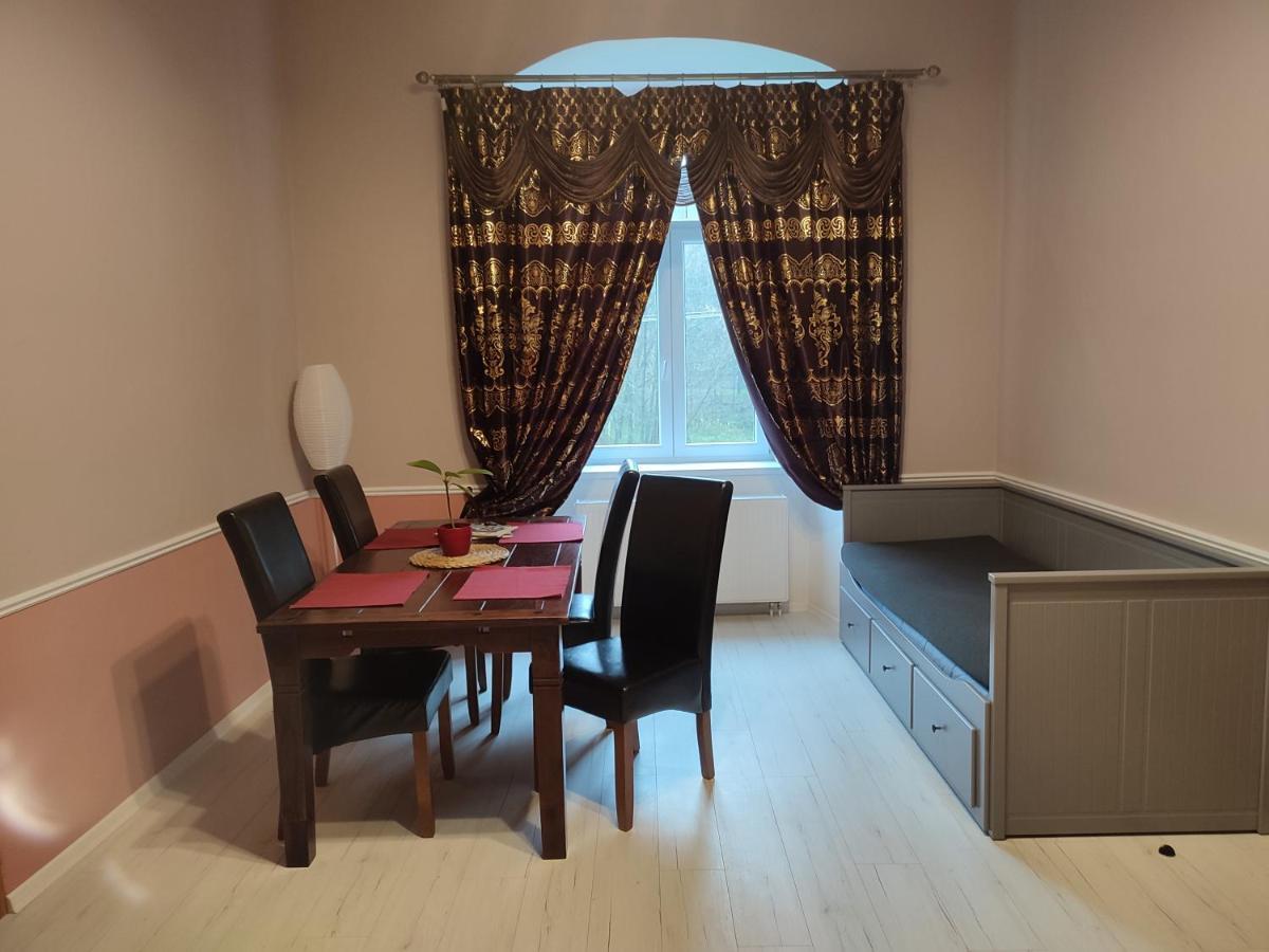 Zamecky Apartman - Castle Apartment Stříbro 외부 사진